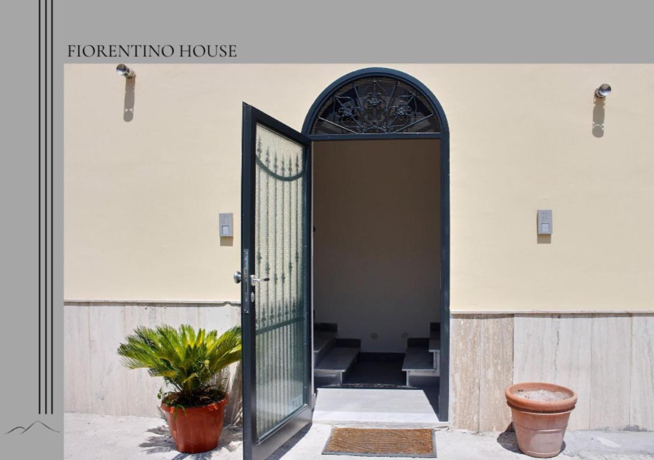 Apartment Fiorentino House Neapel